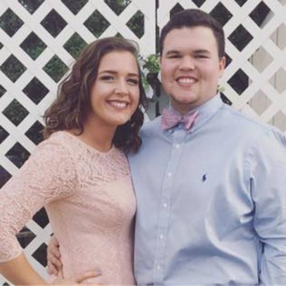 Meet your Posher, Makayla - Picture 1 of 1